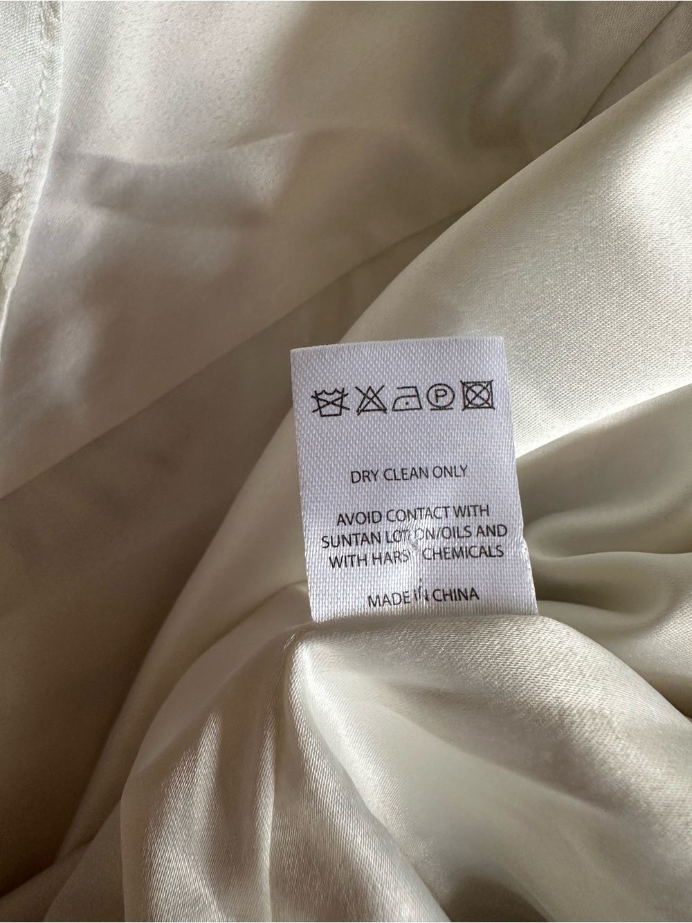 Saloni Bianca Silk Dress - Picture 8 of 12
